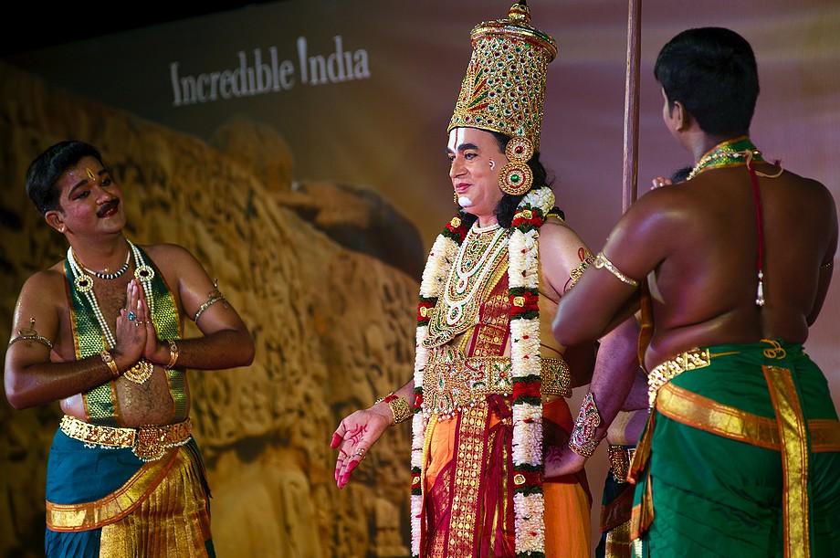 Madhavapeddi Murthy Group (Kuchipudi) (Mamallapuram Dance Festival 2012 - Kuchipudi i nie tylko)